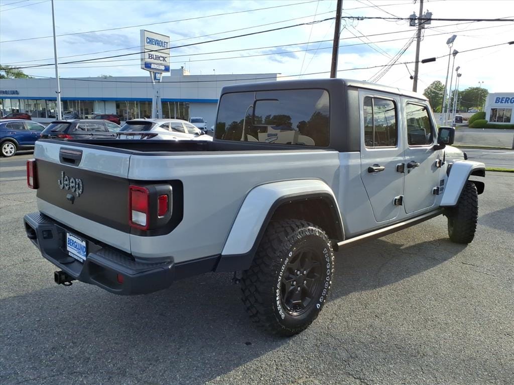 Used 2022 Jeep Gladiator Willys Crew Cab
