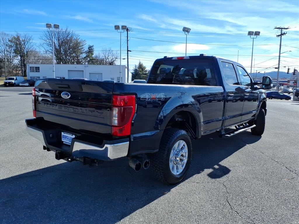 Used 2022 Ford F-250 XLT Cab; Crew