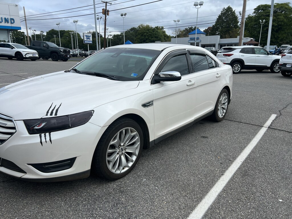 Used 2017 Ford Taurus Limited Sedan