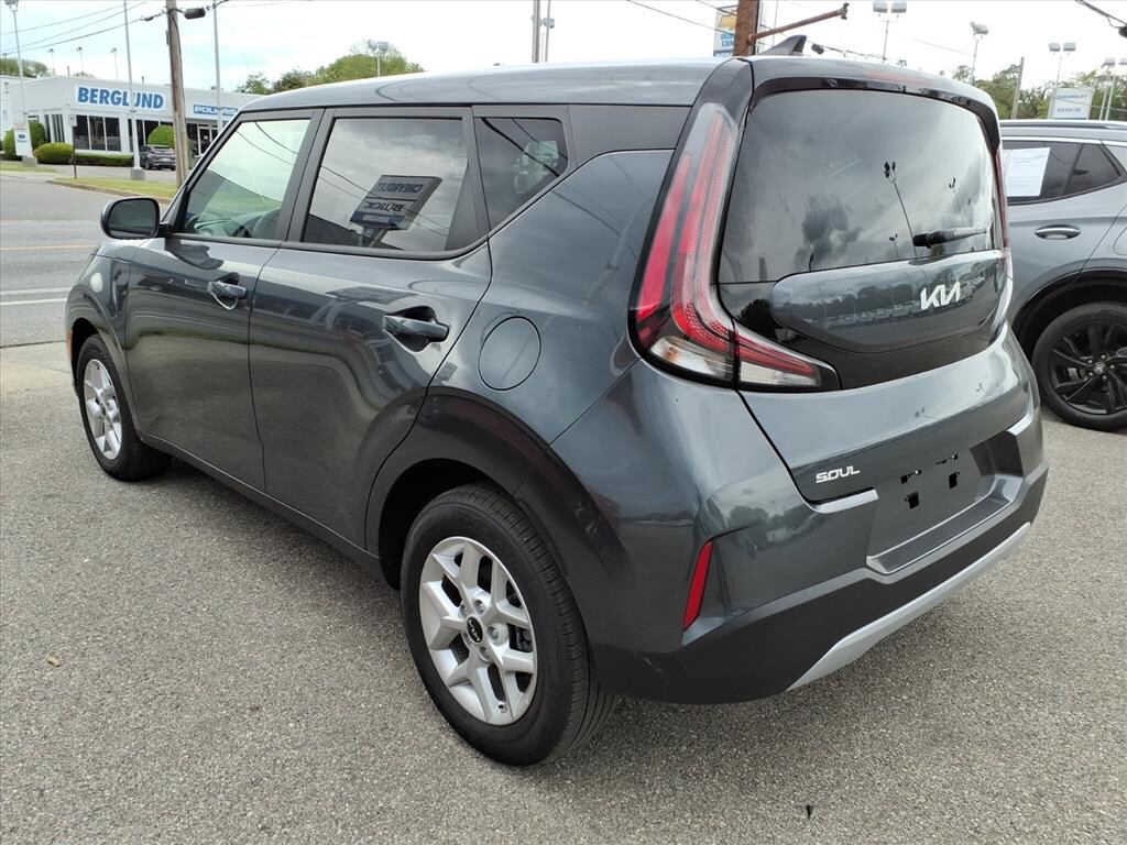 Used 2025 Kia Soul Wagon