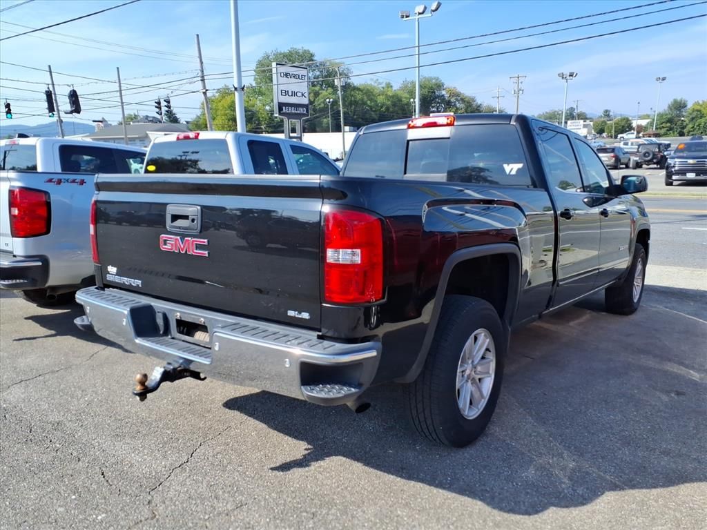 2016 Gmc Sierra 1500 SLE photo 3