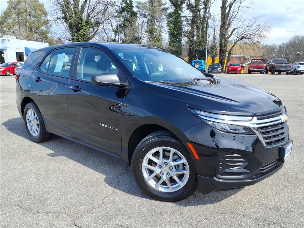 Used 2023 Chevrolet Equinox LS Sport Utility