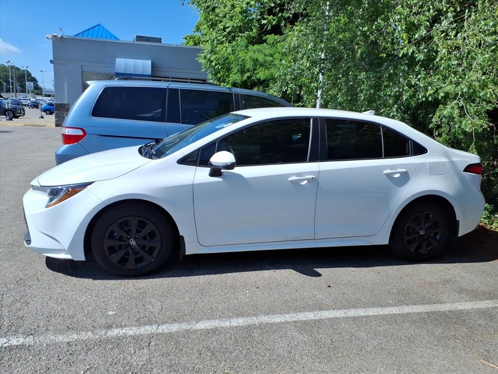 Used 2024 Toyota Corolla LE Sedan
