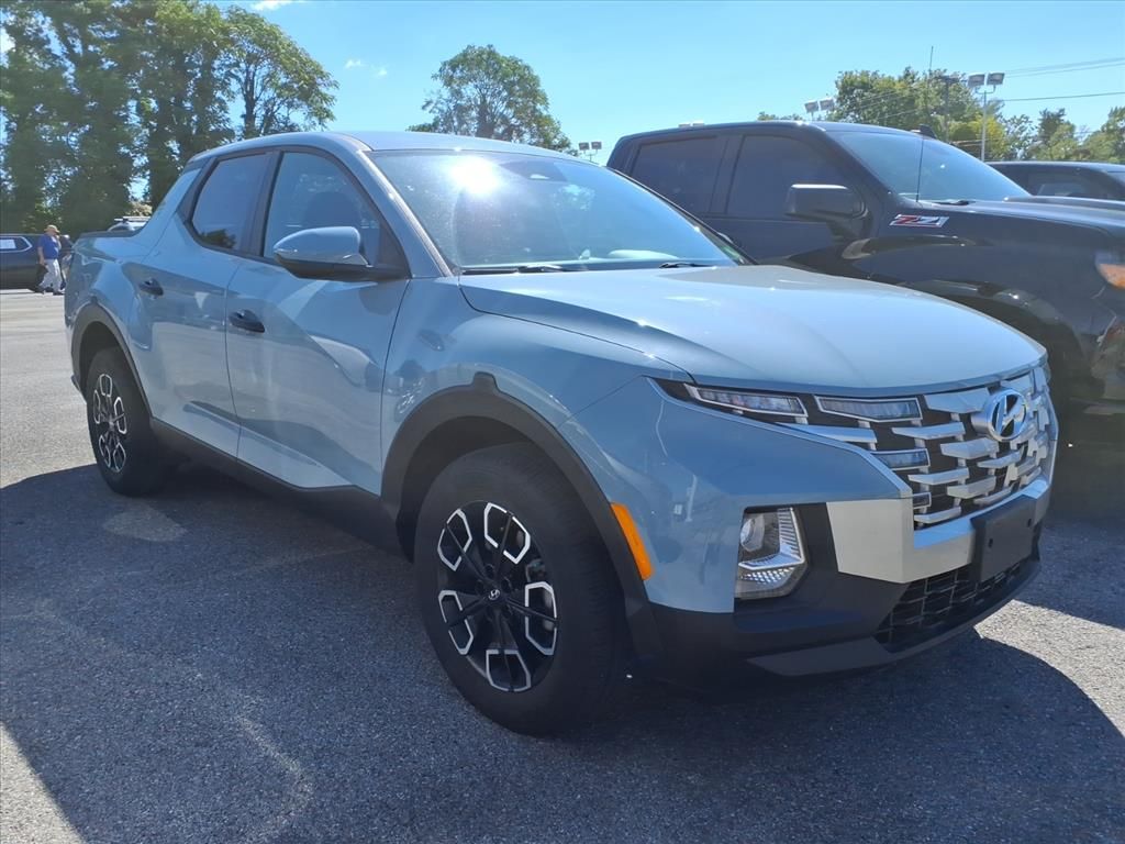 2022 Hyundai Santa Cruz SE photo 2