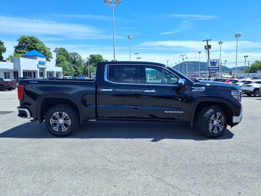 Used 2025 GMC Sierra SLT Cab; Crew