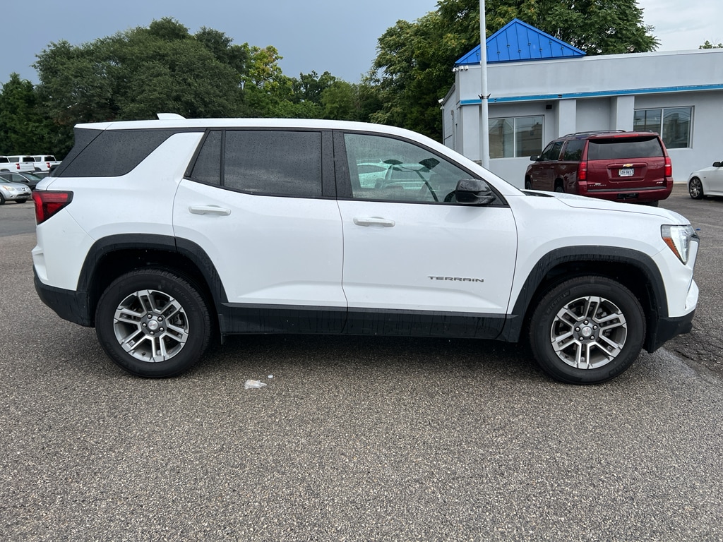 Used 2026 GMC Terrain Elevation Wagon