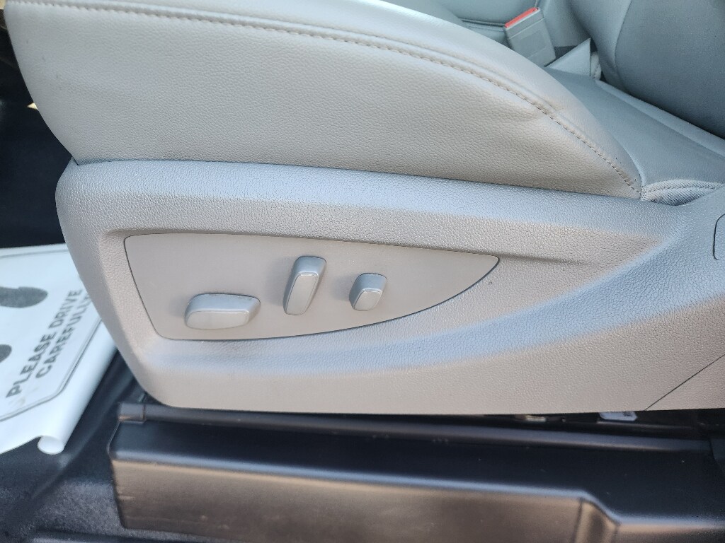 2022 Chevrolet Silverado 5500HD Work Truck photo 3