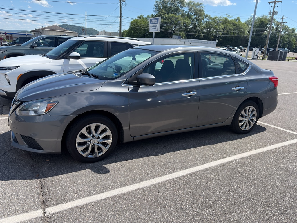2019 Nissan Sentra SV CVT's photo