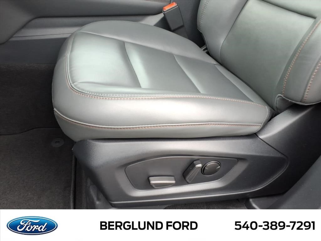 2026 Ford Explorer Active - Photo 18