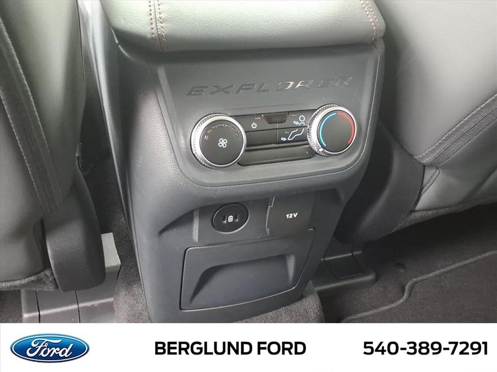 2026 Ford Explorer Active - Photo 14