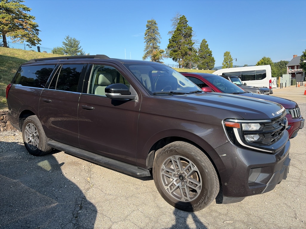 Used 2025 Ford Expedition MAX Active Sport Utility