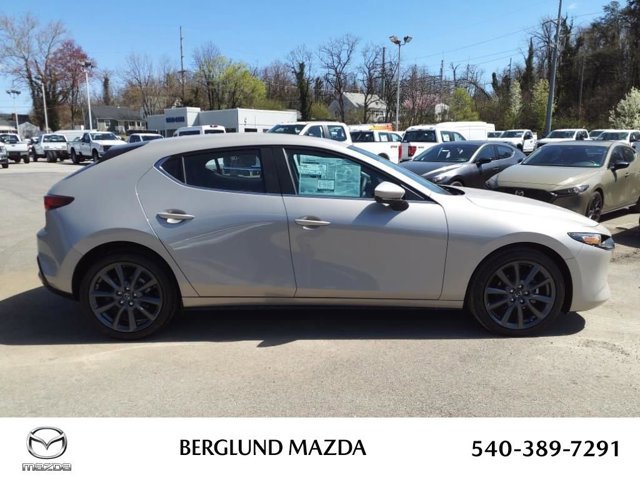 2025 Mazda Mazda3 Hatchback 2.5 s Preferred photo 3