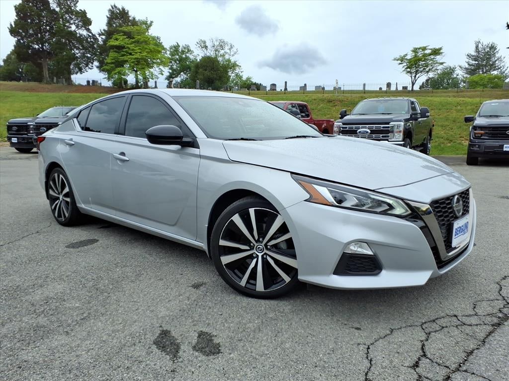 Used 2022 Nissan Altima 2.5 SR Sedan