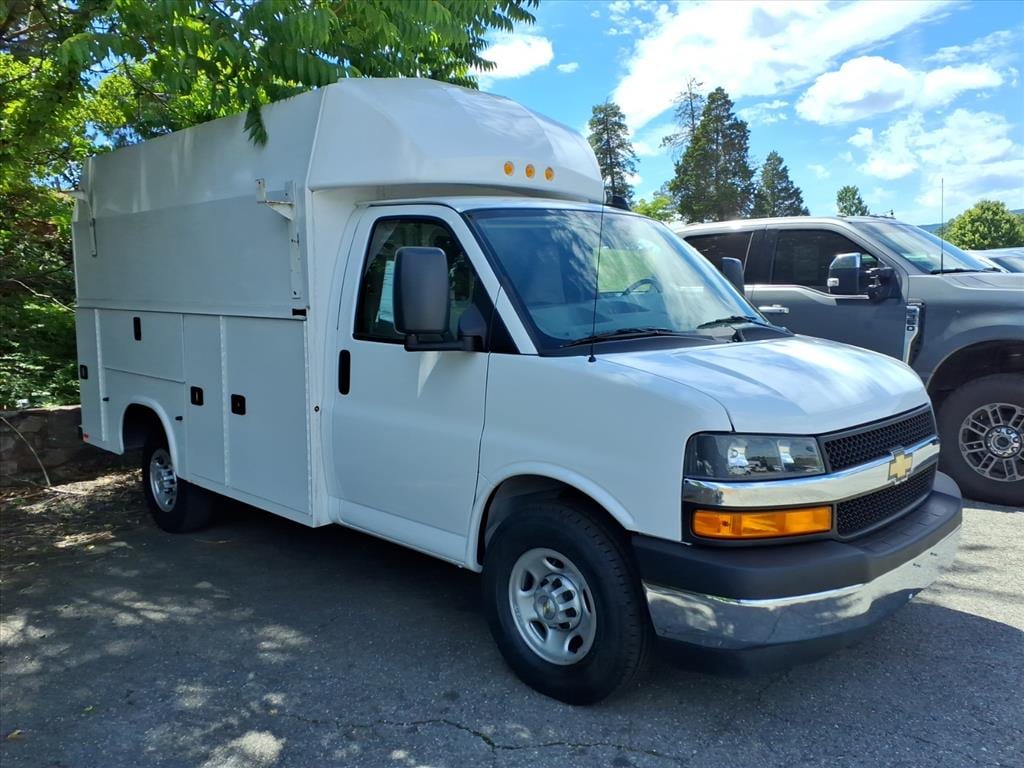 2023 Chevrolet Express 3500 139" WB's photo