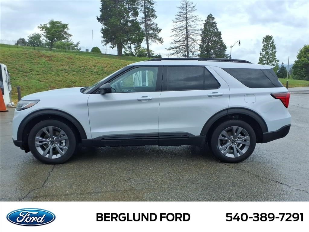 2026 Ford Explorer Active - Photo 8