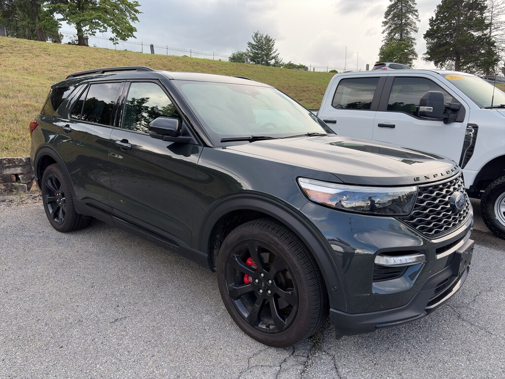Used 2023 Ford Explorer ST Sport Utility