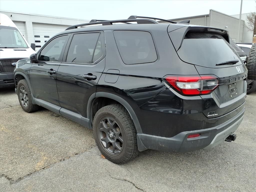 Used 2023 Honda Pilot TrailSport Sport Utility