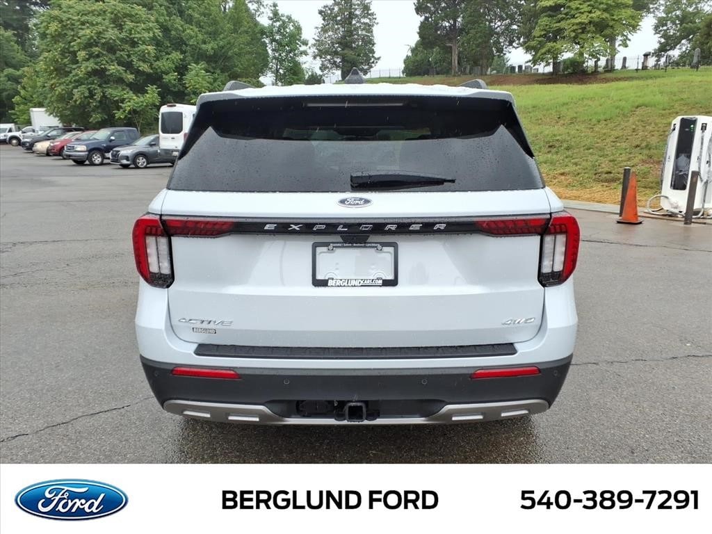 2026 Ford Explorer Active - Photo 6