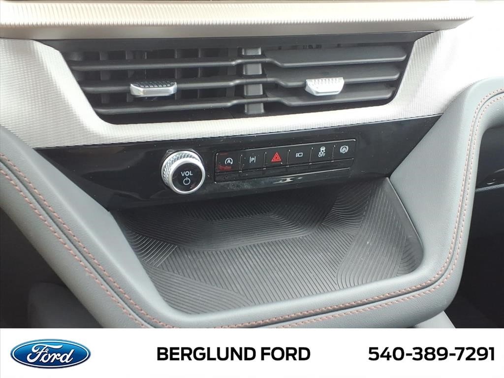 2026 Ford Explorer Active - Photo 29