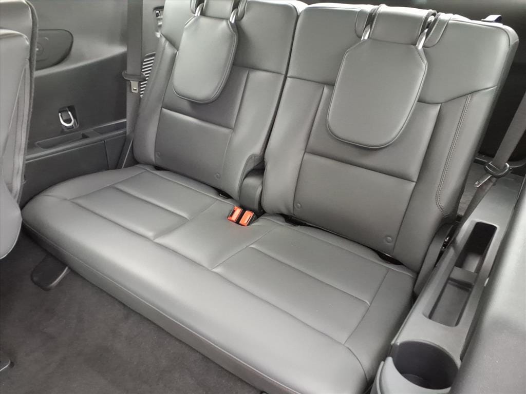 2026 Ford Explorer Active - Photo 15