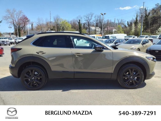 2025 Mazda CX-30 2.5 Turbo Carbon Sport photo 3
