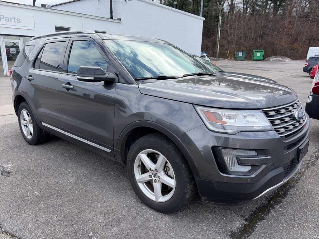 Used 2016 Ford Explorer XLT Sport Utility
