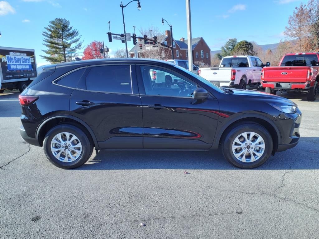 2025 Ford Escape Active photo 3