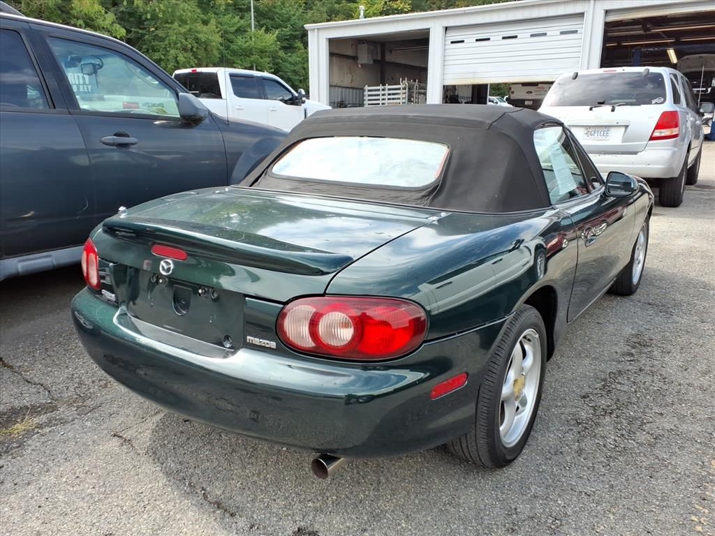 2002 Mazda MX-5 Miata Miata Base photo 4