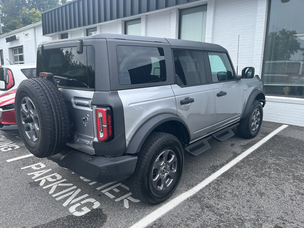 2024 Ford Bronco Big Bend photo 3