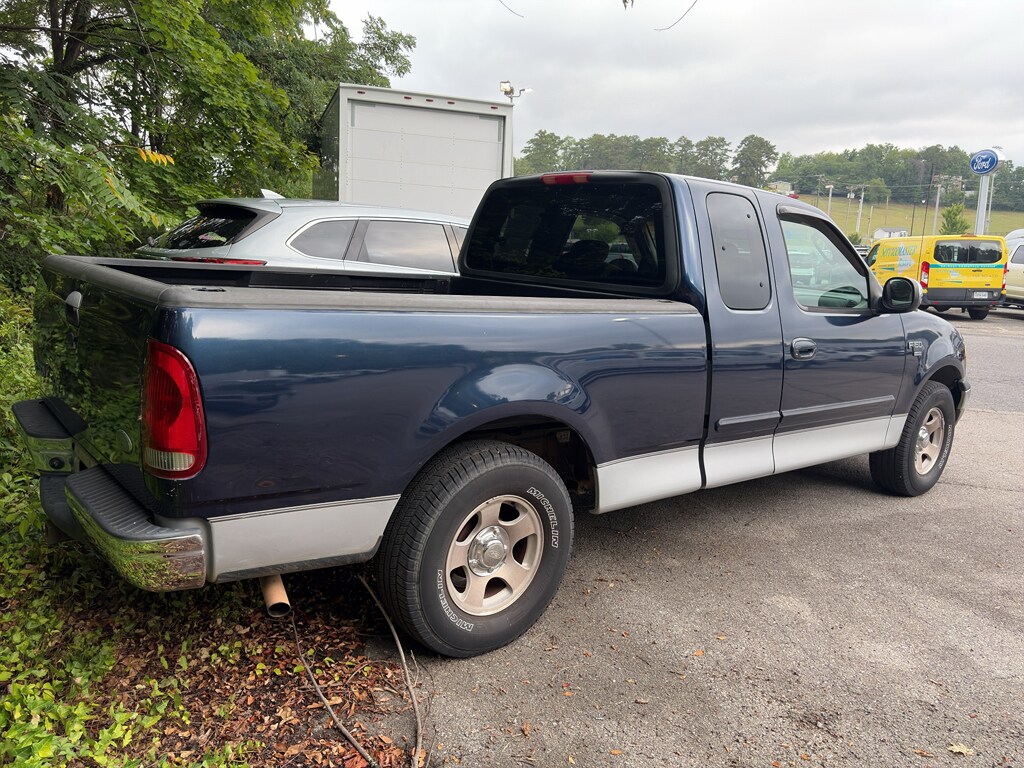 Used 2002 Ford F-150 XLT Extended Cab
