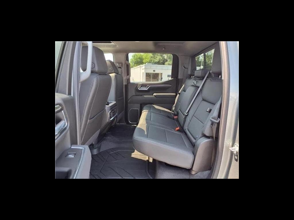2025 Chevrolet Silverado 1500 LTZ - Photo 23