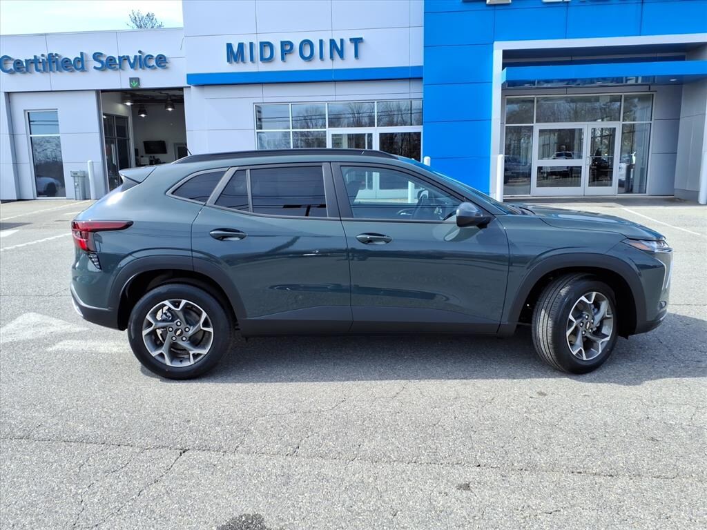 New 2026 Chevrolet Trax LT SUV