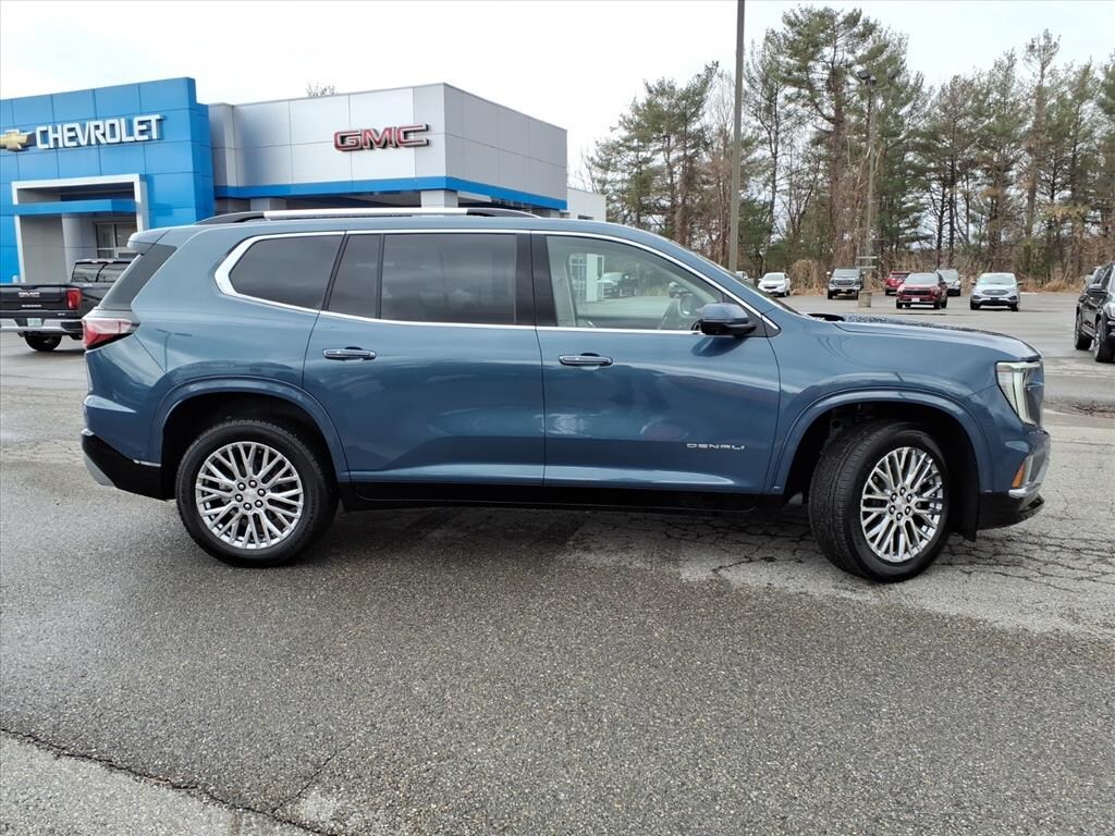 Used 2026 GMC Acadia Denali SUV