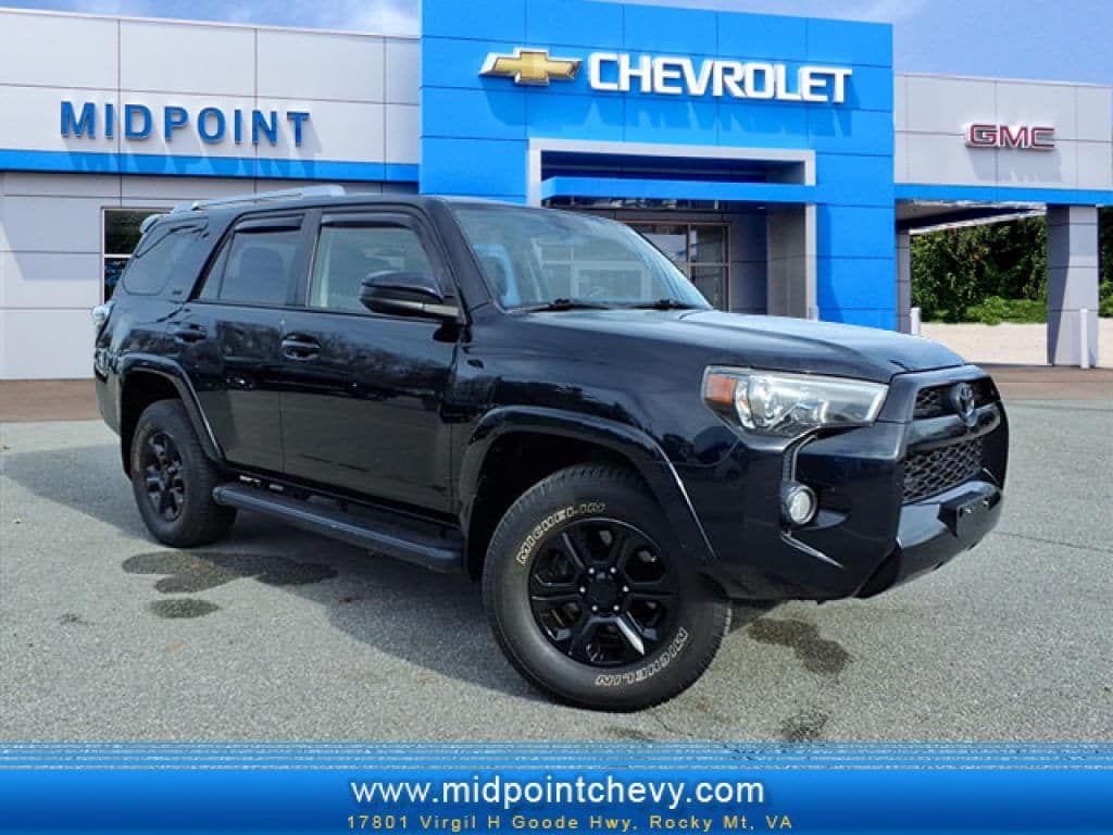 2018 Toyota 4Runner SR5's photo