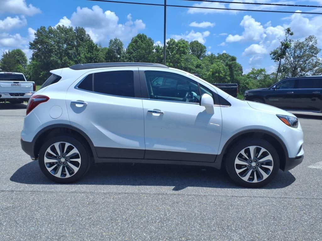 2022 Buick Encore Preferred photo 3