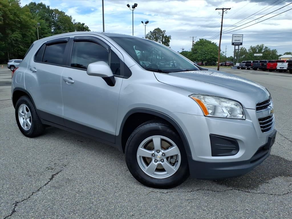 Used 2016 Chevrolet Trax LS SUV