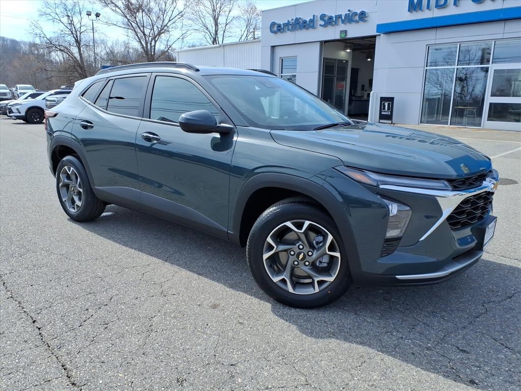 New 2026 Chevrolet Trax LT SUV