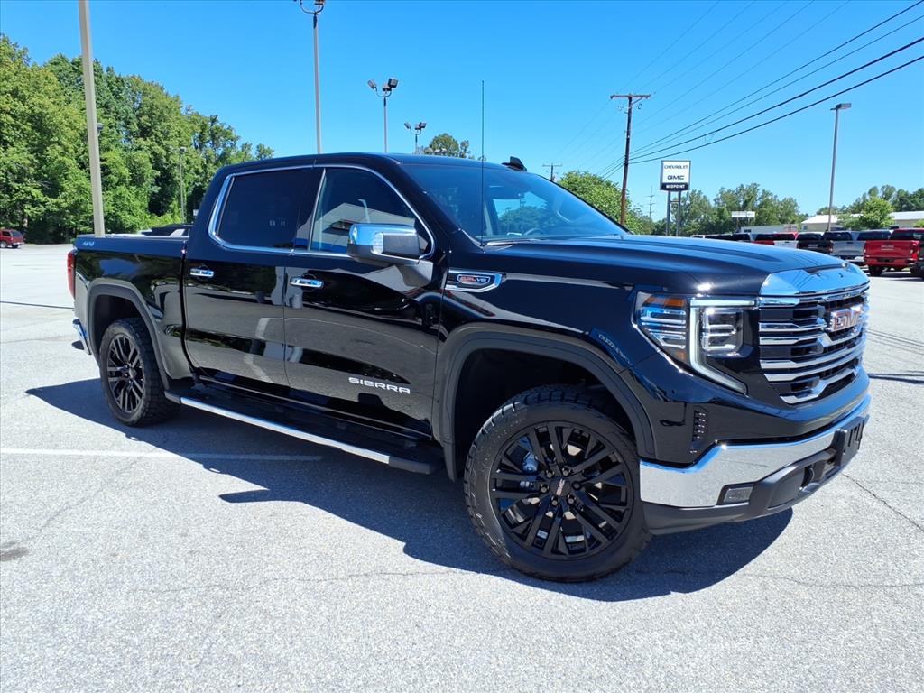 2026 GMC Sierra 4WD Crew Cab Short Box SLT's photo
