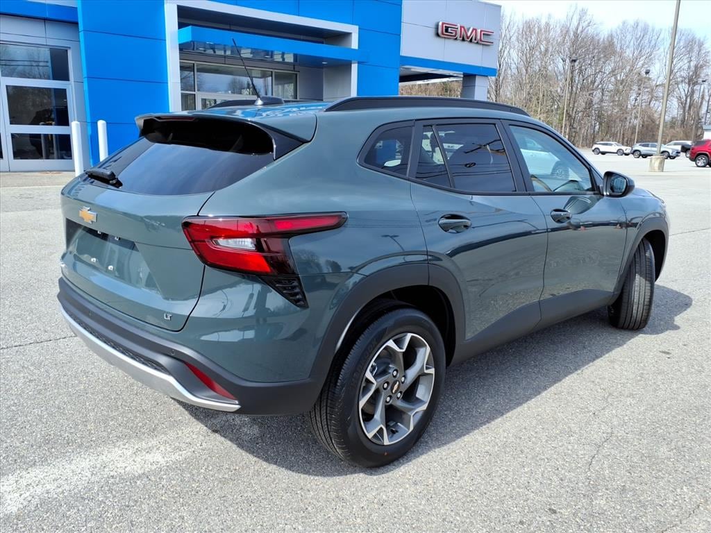 New 2026 Chevrolet Trax LT SUV