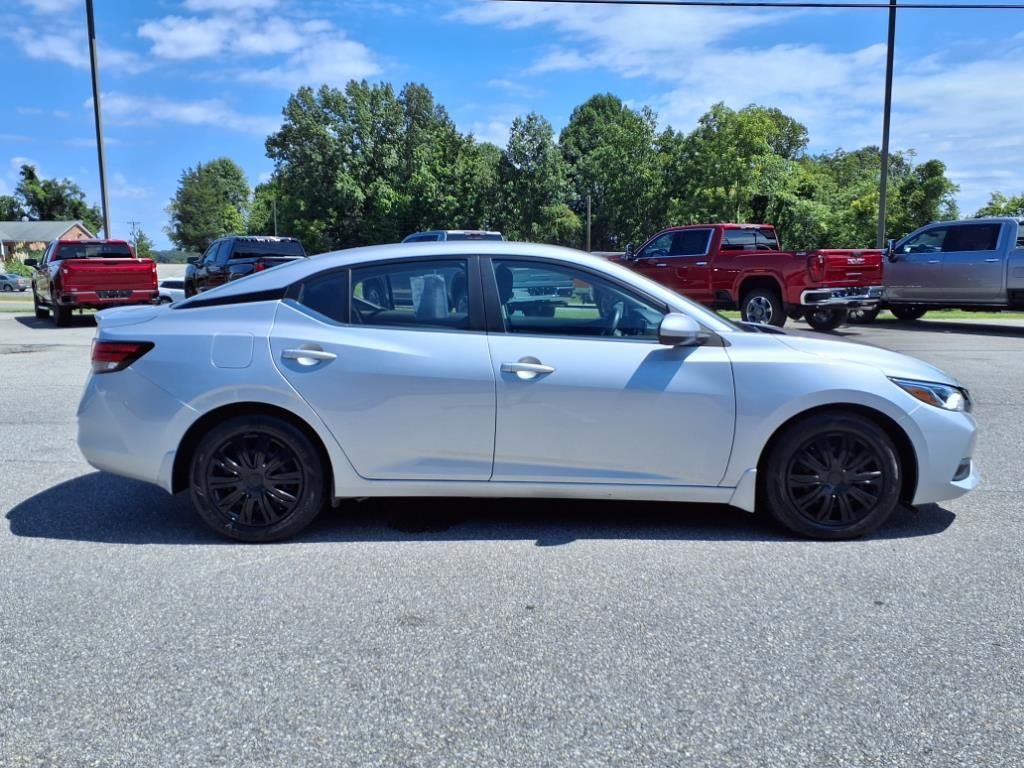 2022 Nissan Sentra S photo 2