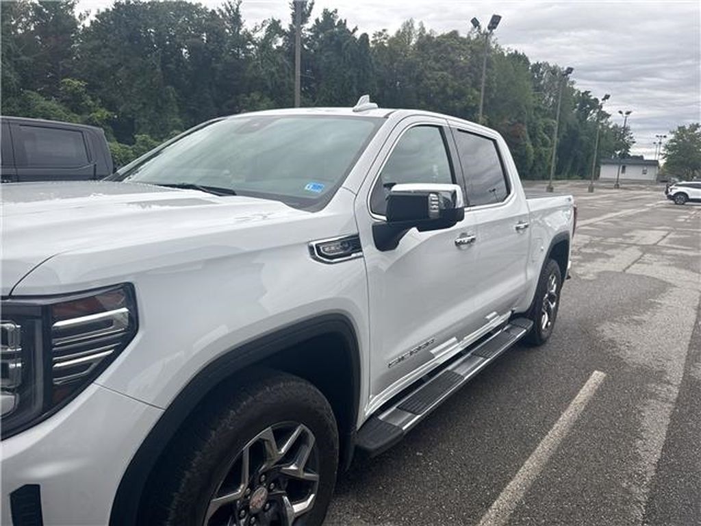 Used 2025 GMC Sierra 1500 SLT Truck
