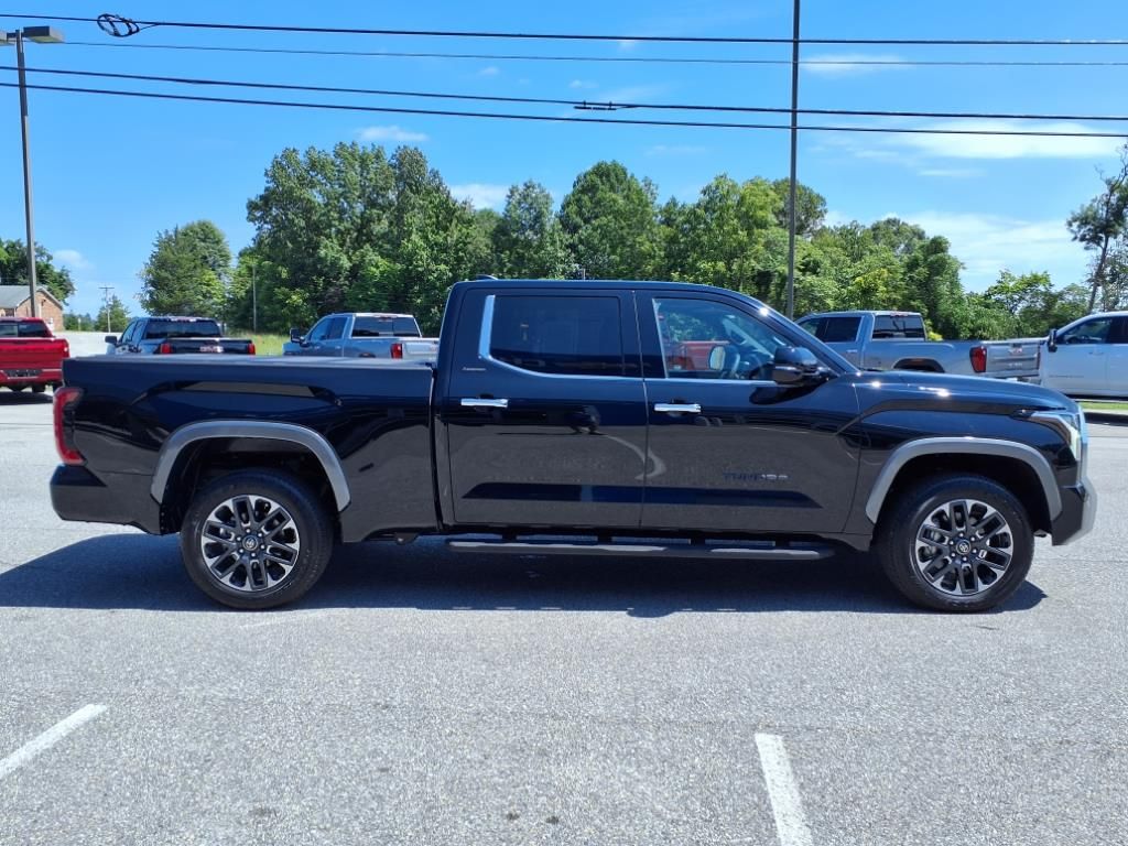 2025 Toyota Tundra Limited photo 3