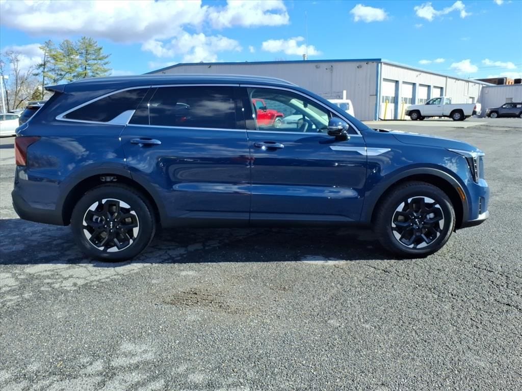New 2026 Kia Sorento S SUV