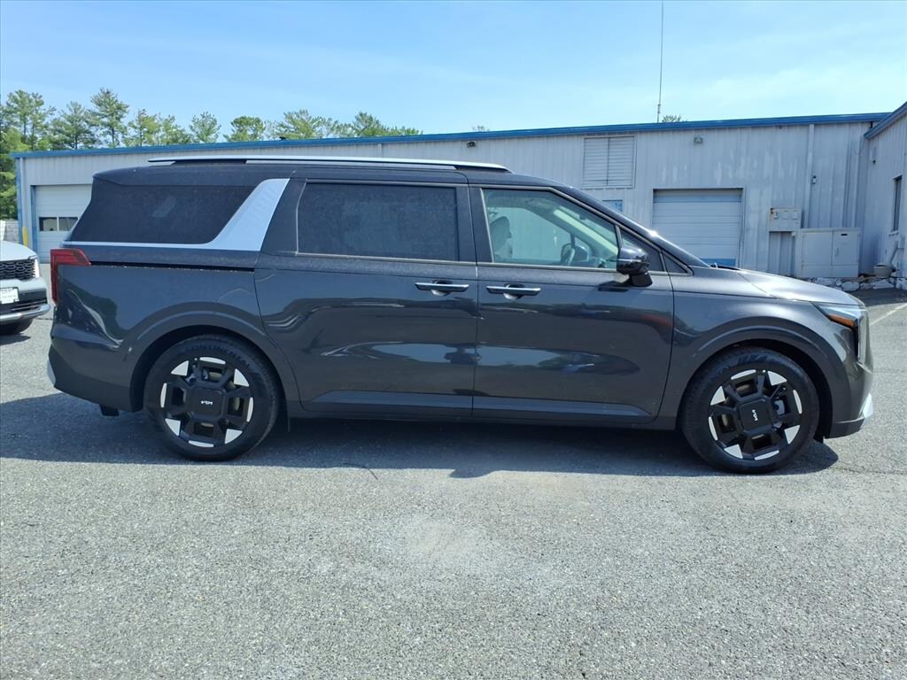 New 2026 Kia Carnival EX Passenger Van