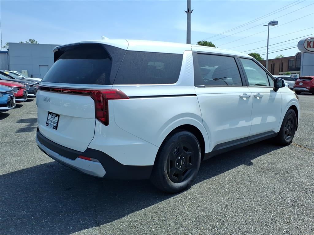 New 2026 Kia Carnival LXS Passenger Van