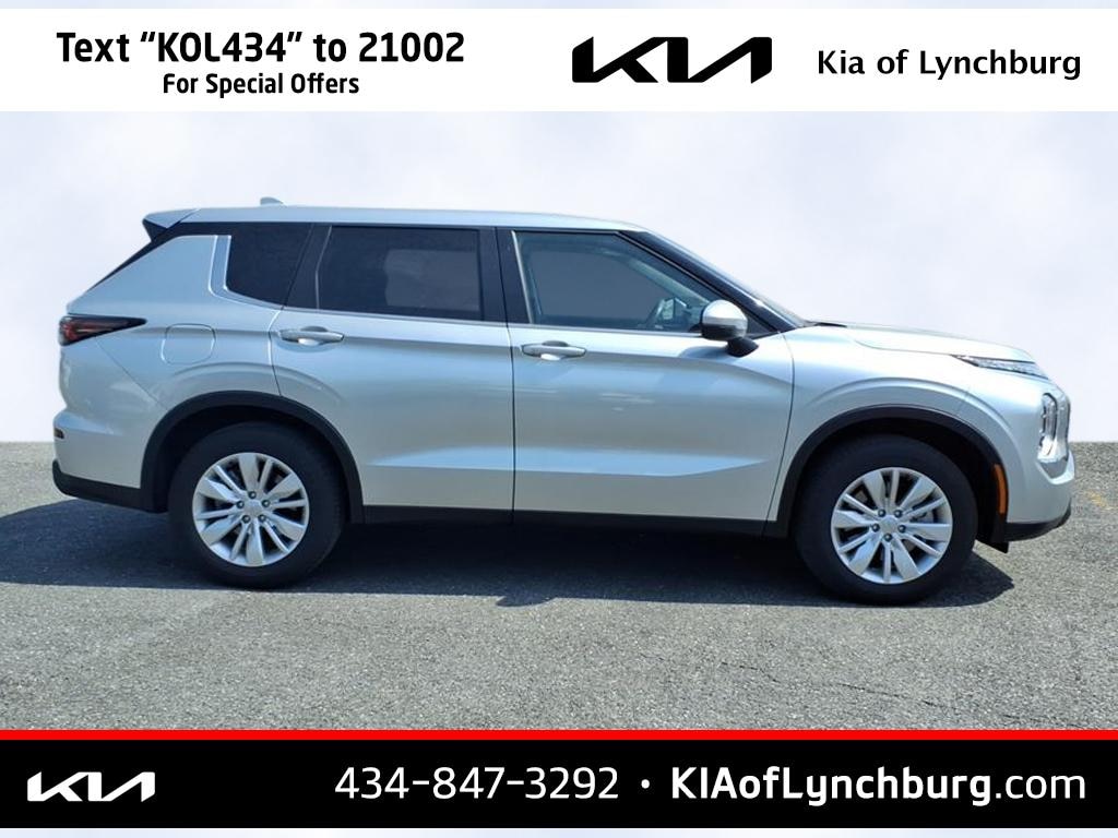 Used 2025 Mitsubishi Outlander ES Sport Utility