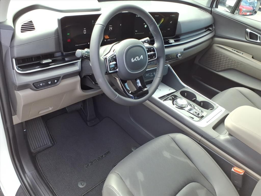 2026 Kia Carnival EX - Photo 11