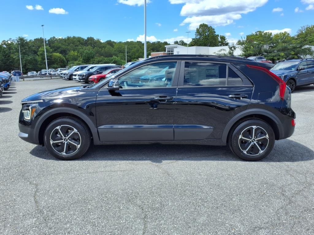 2025 Kia Niro EX - Photo 7