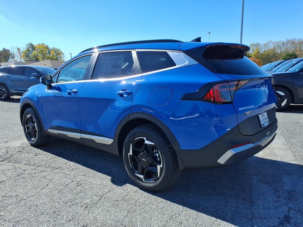 2026 Kia Sportage EX - Photo 6