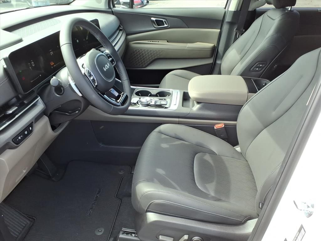 2026 Kia Carnival EX - Photo 10